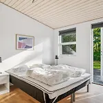 Stunning In With 3 Bedrooms And Wifi אבלטופט
