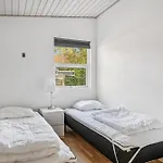 Stunning In With 3 Bedrooms And Wifi *