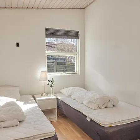 Stunning In With 3 Bedrooms And Wifi Hébergement de vacances *