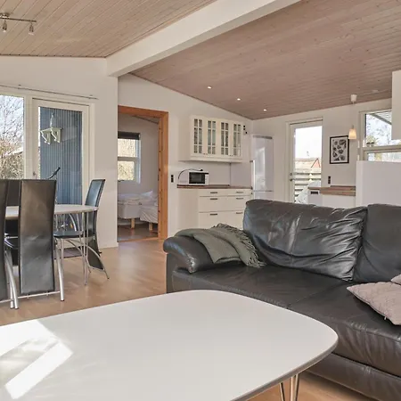 Stunning In With 3 Bedrooms And Wifi Ebeltoft