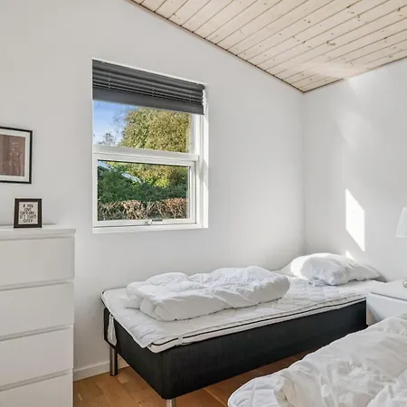 Tatil Evi Stunning In With 3 Bedrooms And Wifi Ebeltoft