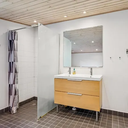Tatil Evi Stunning In With 3 Bedrooms And Wifi Ebeltoft