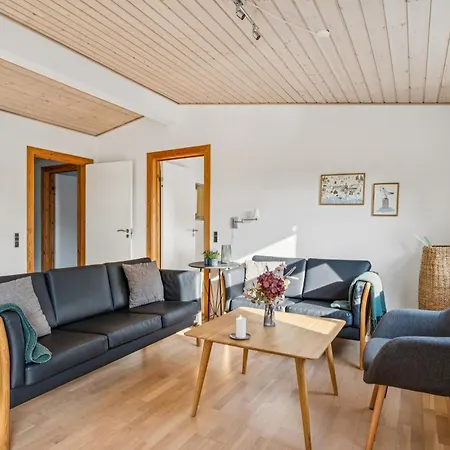 Stunning In With 3 Bedrooms And Wifi *